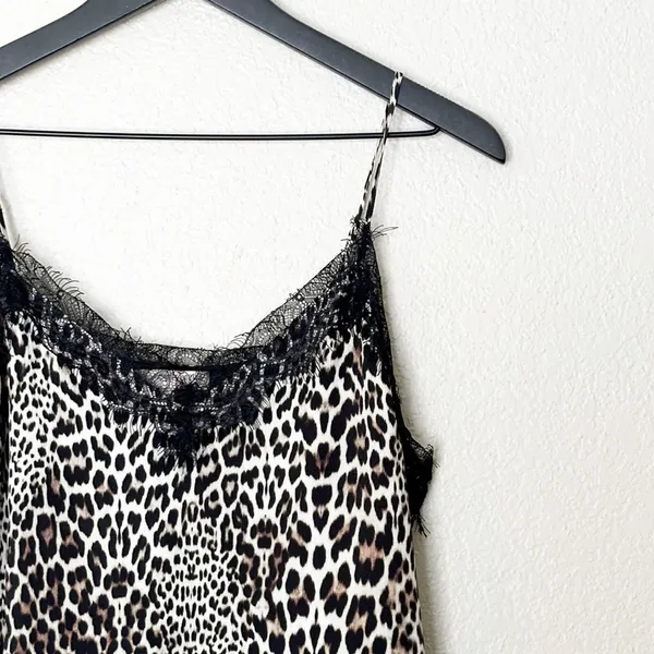 Lavender Brown Womens Lace Trim Tank Top Animal‎ Print Cami V Neck Size M - Image 2