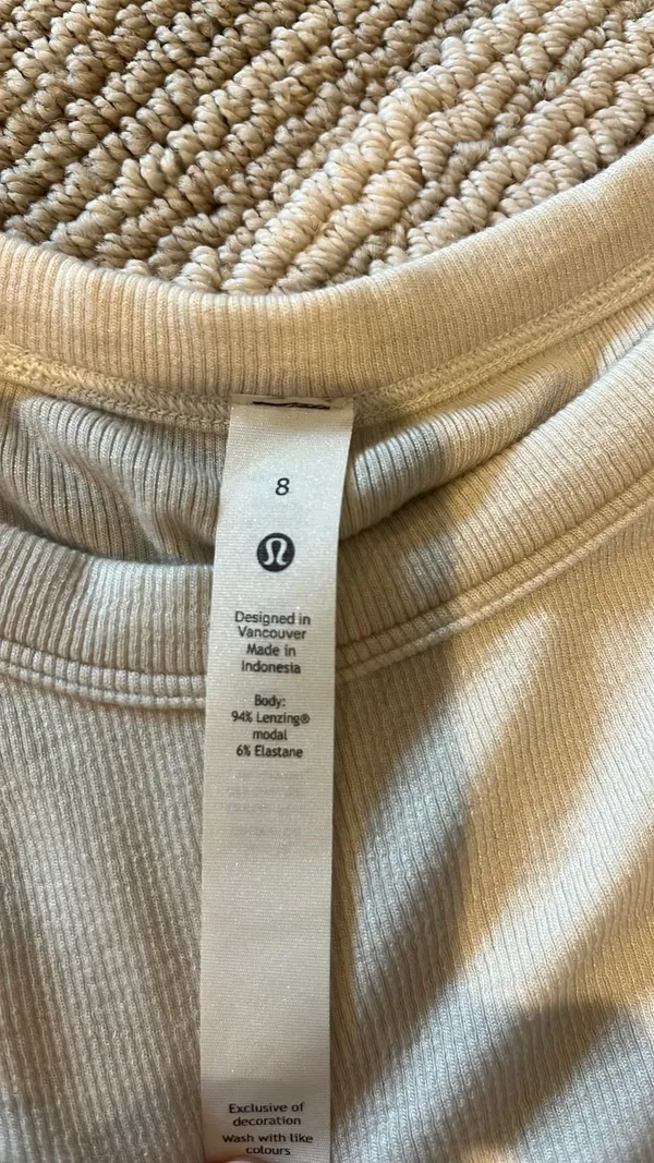 Lululemon Cropped Tee - Image 5