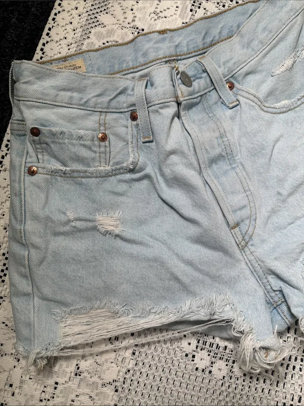 Levi’s Light Wash Distressed Women’s Denim Shorts‎ - Image 2