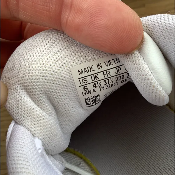 ADIDAS leather sneakers 👟👟 - Image 5
