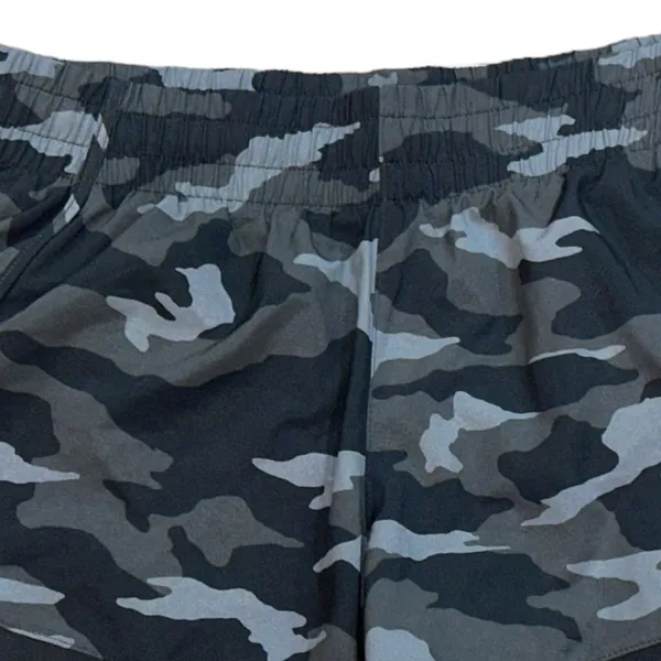 Athleta Printed Mesh Racer Run 4" Camo‎ Athletic Lined Shorts Size Small UFP 50 - Image 2