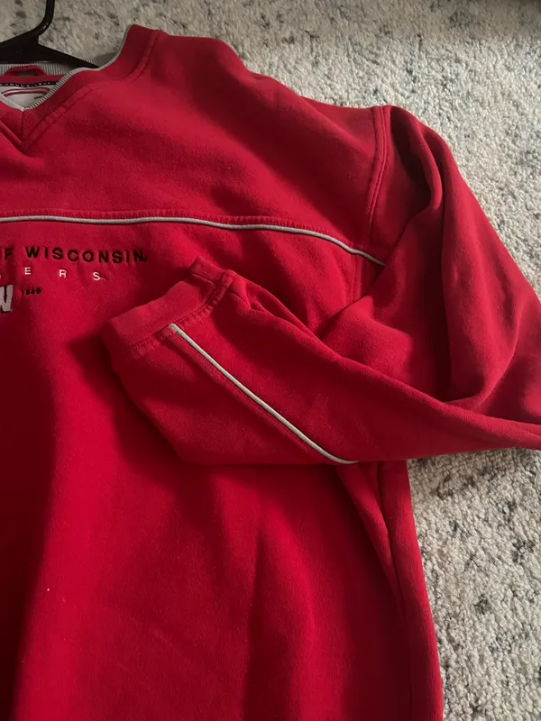 University Of Wisconsin Crewneck - Image 4