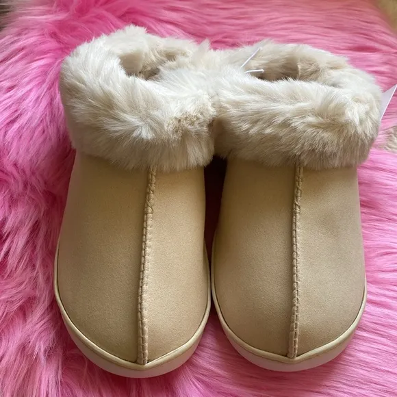 Women’s LC Lauren Conrad Faux Fur Clog Sleepers - Image 2