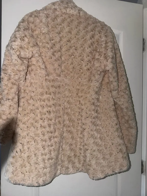 Staples Faux Fur open front coat jacket - Image 4
