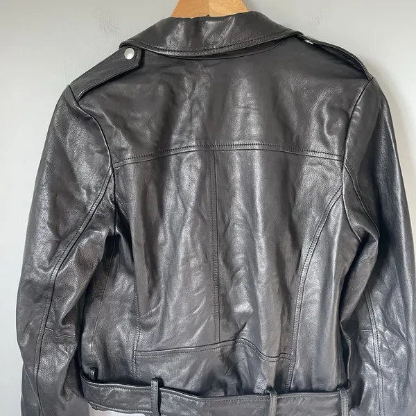Gianni Bini 100% Leather Motorcycle Jacket Coat Zip Up Black Women's Size Medium - Image 4