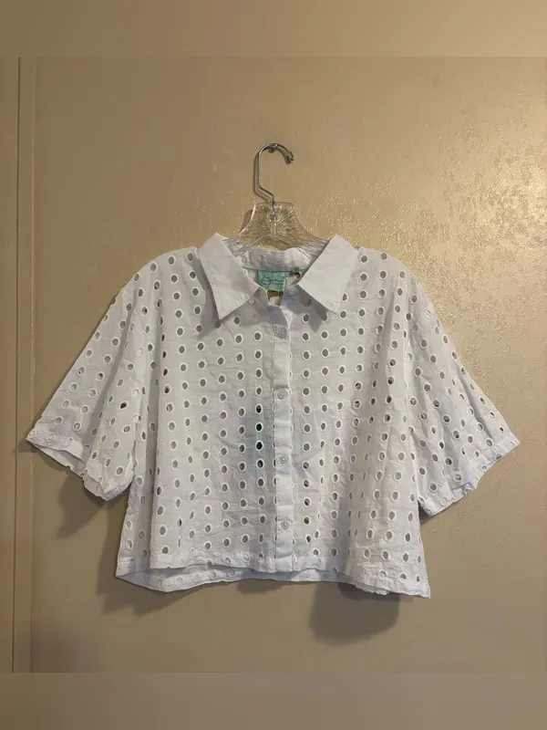 NWT True Destinations Eyelet Cover-Up Shirt and Shorts Set sz L - Image 2