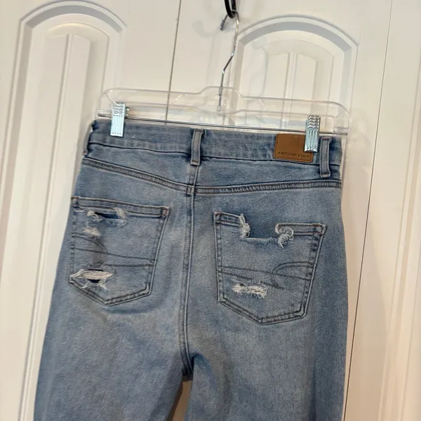 American Eagle Curvy Mom Jeans Size 4‎ Short - Image 5