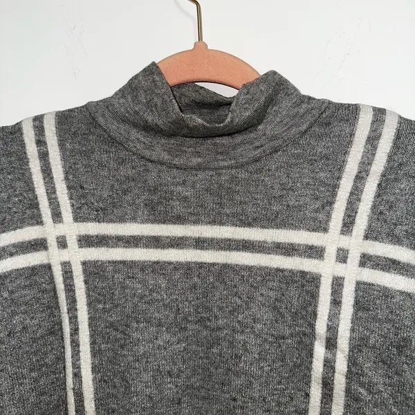 Tommy Hilfiger Turtle Neck Sweater - Image 3
