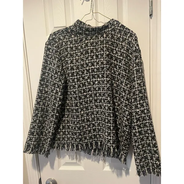 Pre-Owned, Zara Black/White Tweed Sweaer/Jacket, l/sleeve, Size S, $17, B51 - Image 2