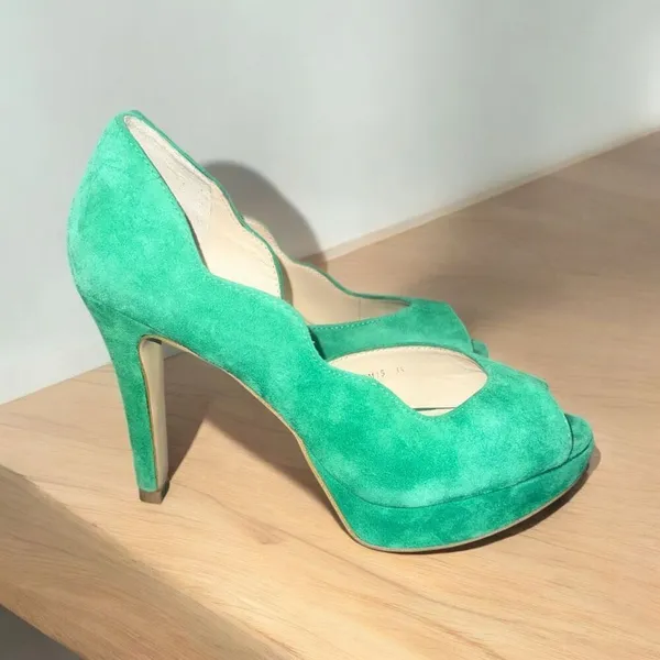 ✨Staccato Suede Open Toe Sz 35/5 Heels✨ - Image 3