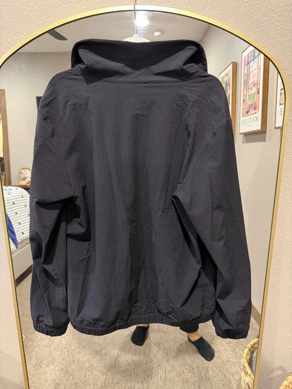 Lululemon Top Black - Image 4