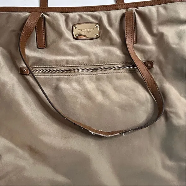 Michael Kors Kempton Nylon Large‎ Pocket Tote Bag Neutral Women's Casual FLAWED - Image 5