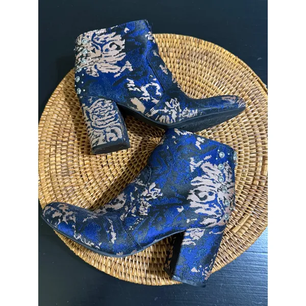 G by GUESS Women Blue Rose Gold Floral Brocade Studded Block Heel Ankle Boots - Image 6
