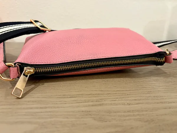 Marc Jacobs Cosmo Crossbody - Image 9