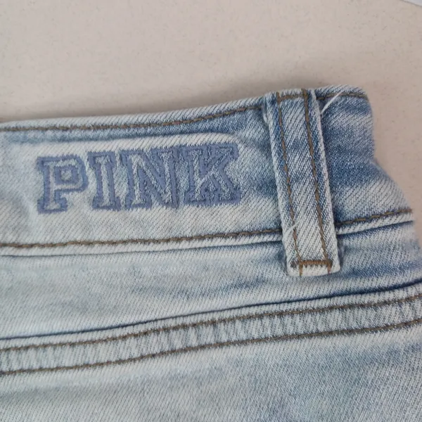 VS PiNK 0 27 Shorty Destroyed Light Wash Denim Raw Hem Jeans Shorts - Image 2