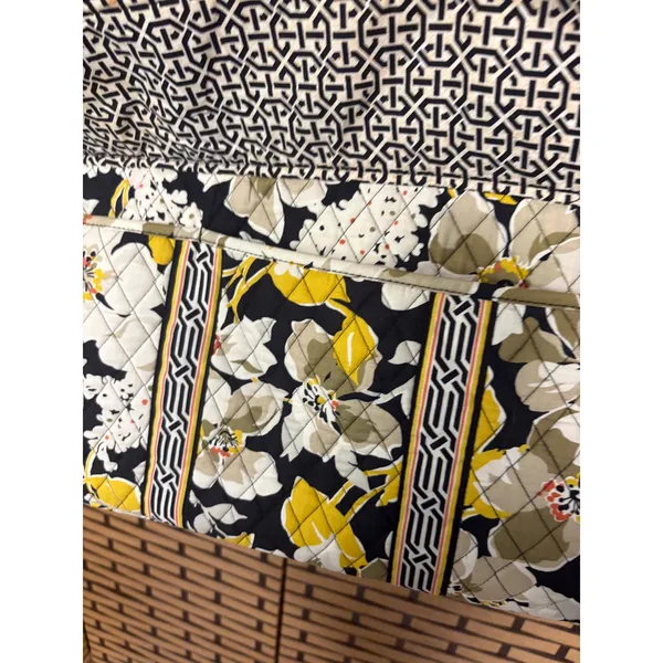 Vera Bradley Yellow Floral Duffle Bag‎ - Image 6