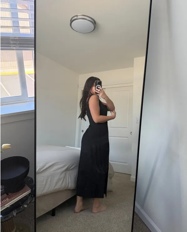 Boutique Black midi dress with side slit - Image 3