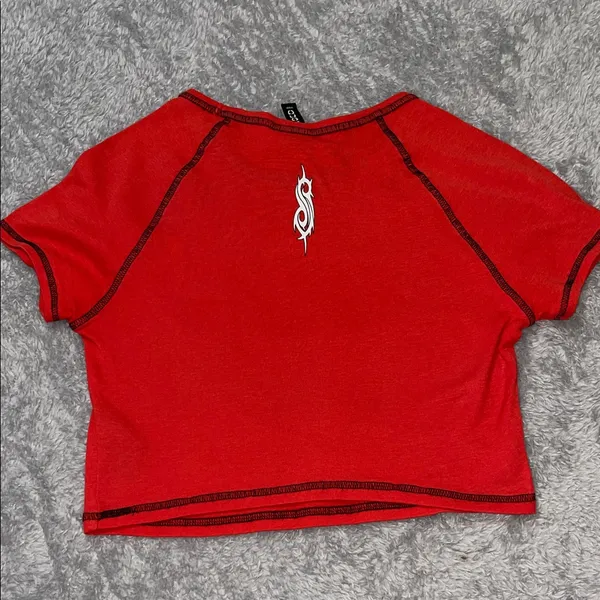 H&M Divided Slipknot Graphic Baby Tee Red Cropped Band Top Size S - Image 5