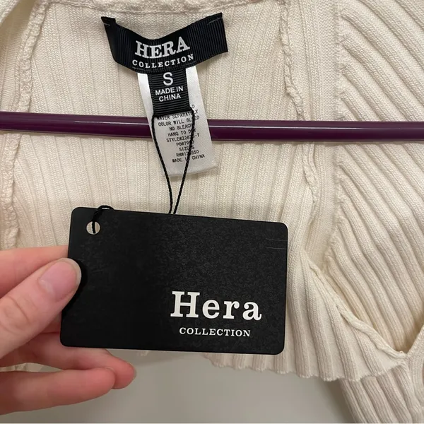 Hera Collection NWT Cream Turtleneck Sweater - Image 3