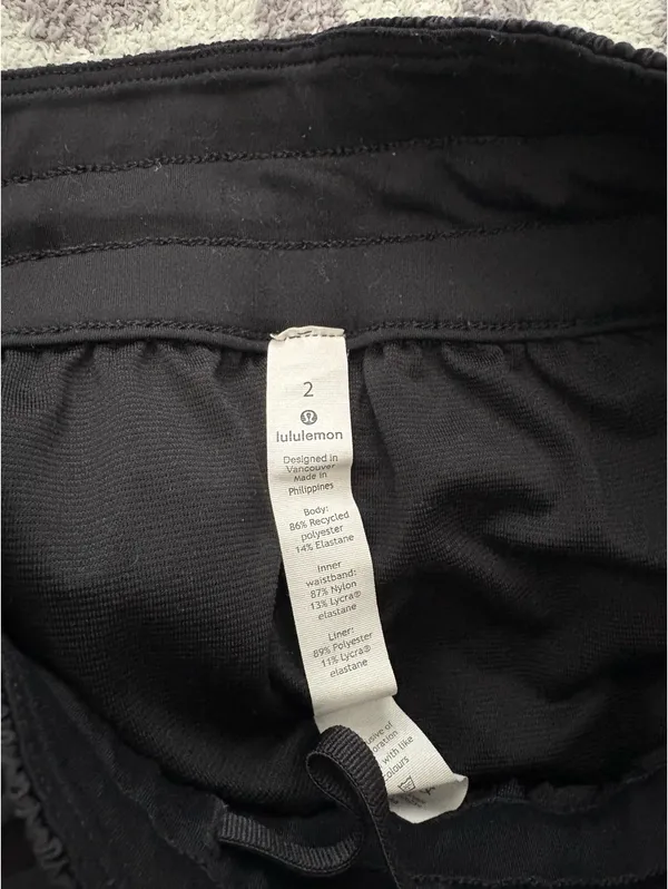 Lululemon Shorts  - Image 3