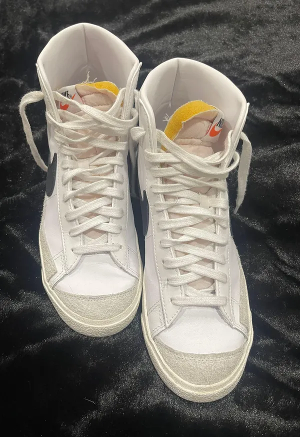 Nike Blazers - Image 2