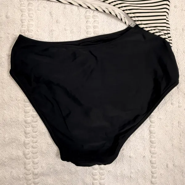 Abercrombie & Fitch Womens One Shoulder Striped Cutout One Piece Swimsuit Small - Image 4