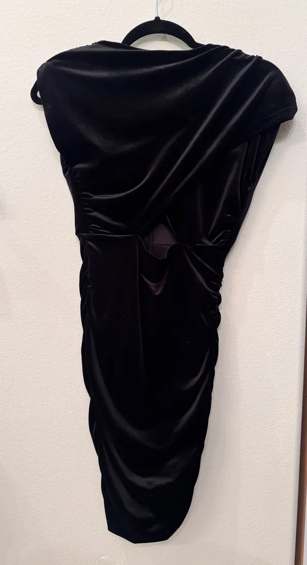 Zara Cut Our Velvet Mini Dress - Image 4