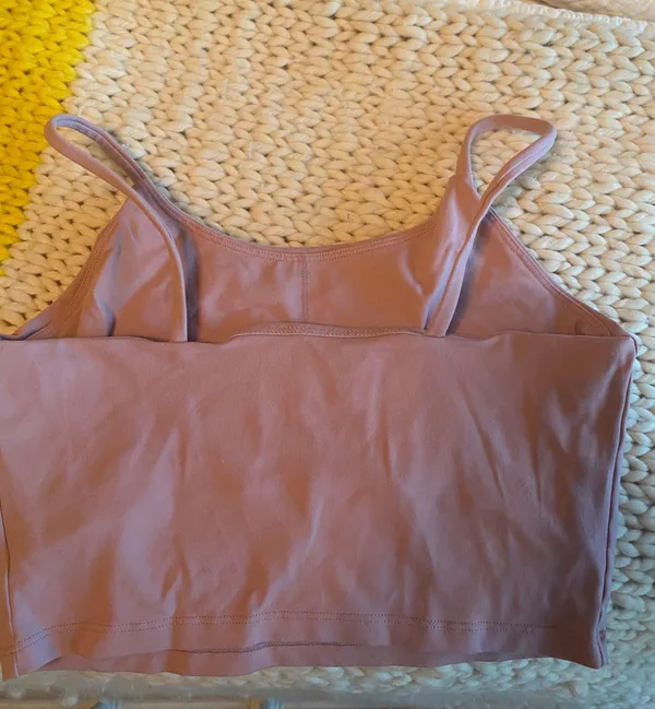Cropped Workout Tank Pink - Image 2