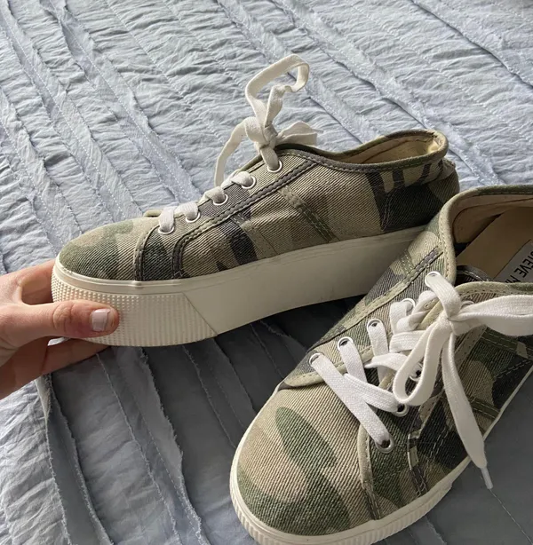 Steve Madden Platforms - Image 4