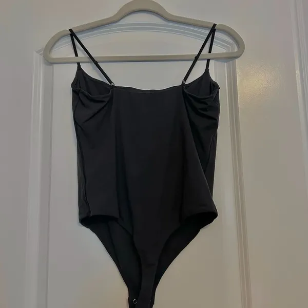 Skims Fits Everybody Cami Bodysuit - Image 5