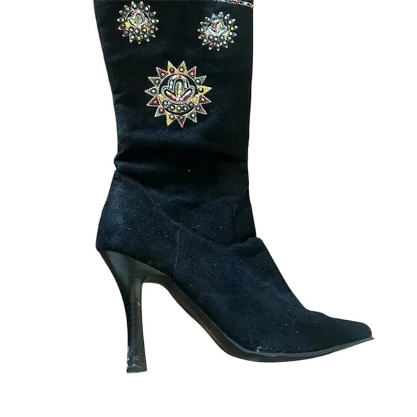 Splash fusion Foot Wear Black Velvet Embroidered Western Heel Boots Size 7 - Image 3