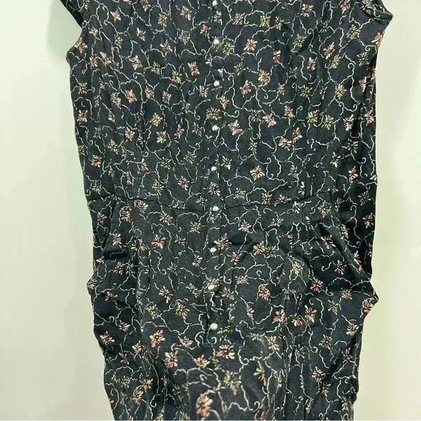 Free People Short sleeve Romper size s - Image 4