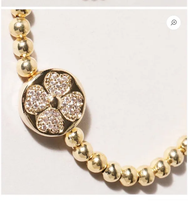 Clover Gold Beaded Bracelet - Image 3