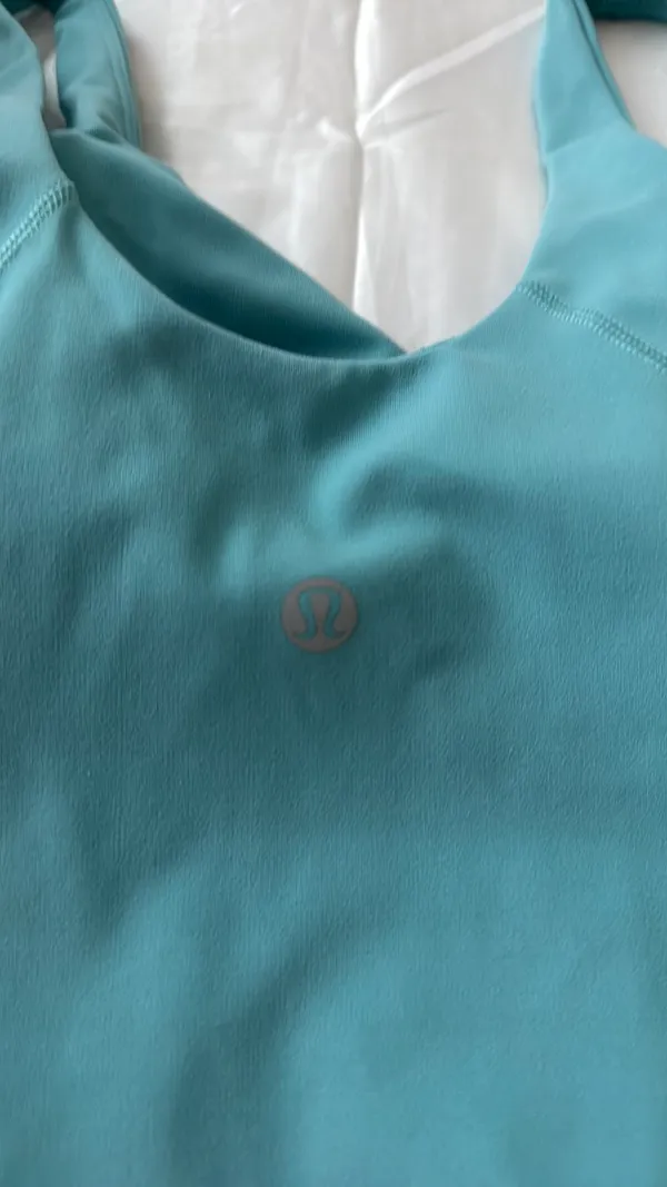 Size 6 blue lululemon align tank - Image 3