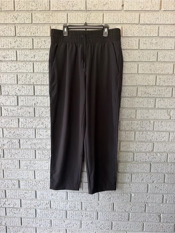 NWT Spanx On The Move Slim Pant Black Size Medium - Image 4