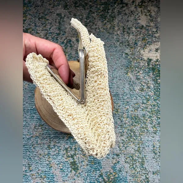Vintage 50/60’s woven plastic bridal wedding clutch bag - Image 10