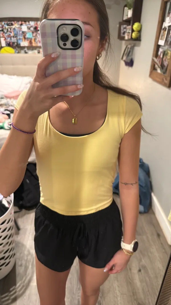 Cropped butter yellow scoop t shirt - Image 2
