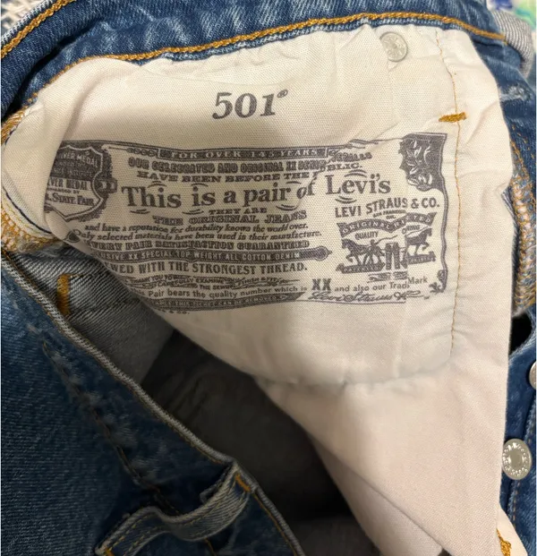 Levi’s High Rise Medium Wash Button Fly 501 Cut Off Shorts 26 - Image 9