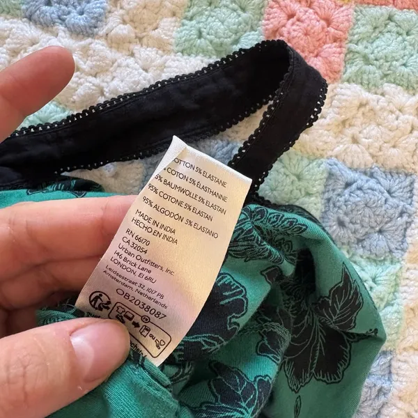 Free People Camisole Size XS Green Black Floral Print Tank Top - Image 8