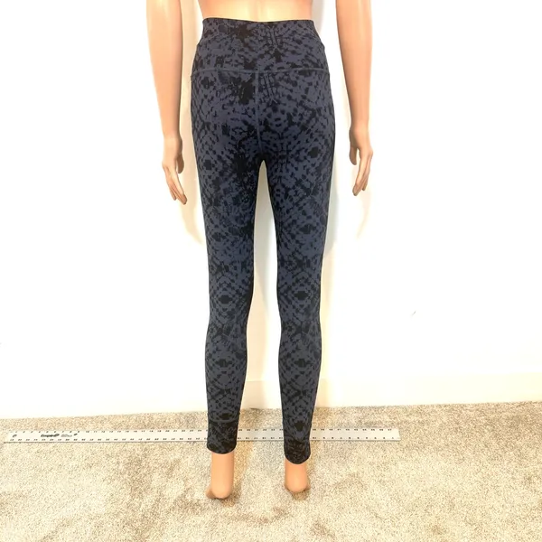 Vuori Daily XS high rise Ocean Shibori athletic legging P 3627 - Image 8