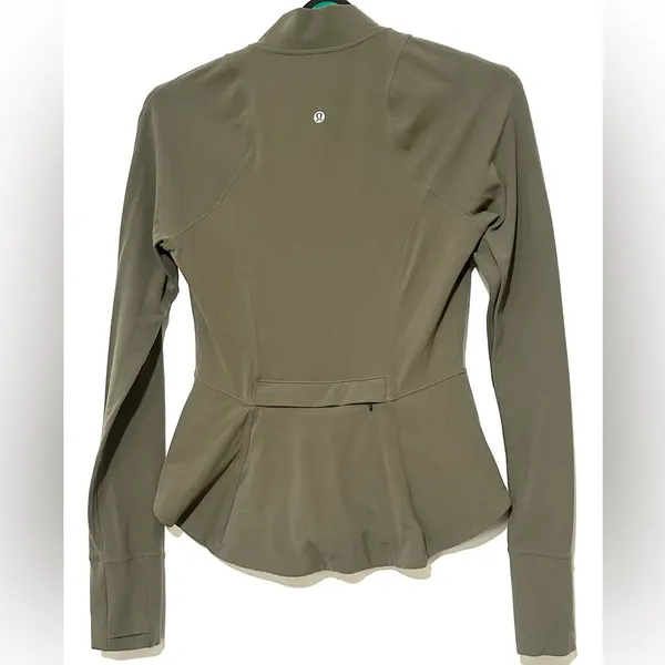 Lululemon The Ease Jacket Sage Size 4 - Image 4