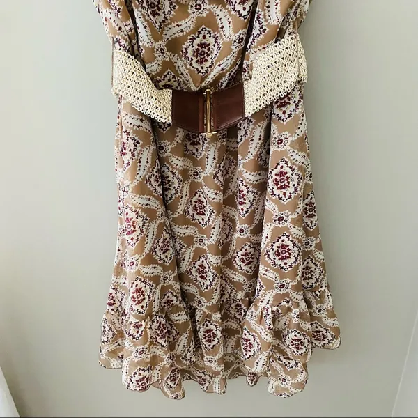 Vanity Floral Print Ruffle Dress Tan Sz Medium - Image 3