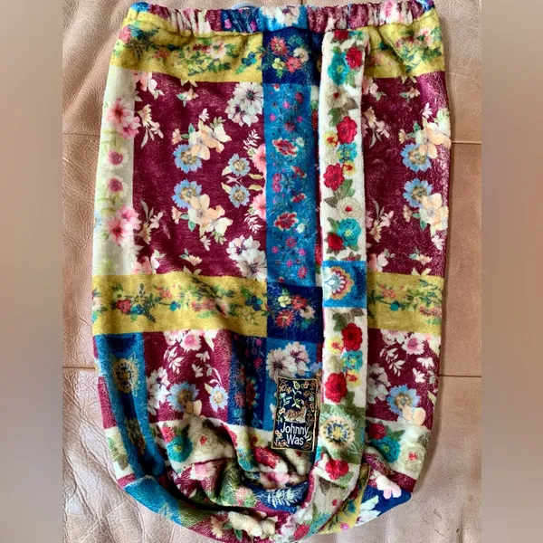 JOHNNY WAS Soft Patchwork Sling Bag - Image 7