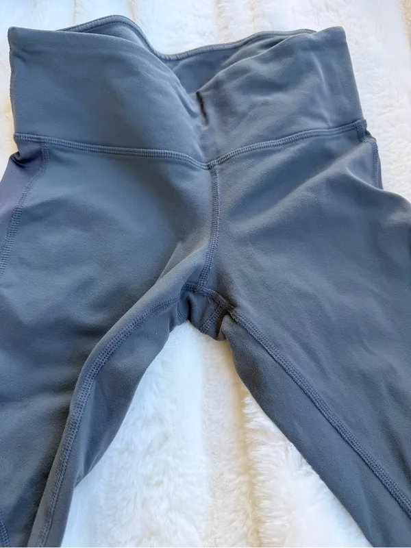 ALO Yoga Charcoal Mesh-Panel High-Rise Leggings - Image 3