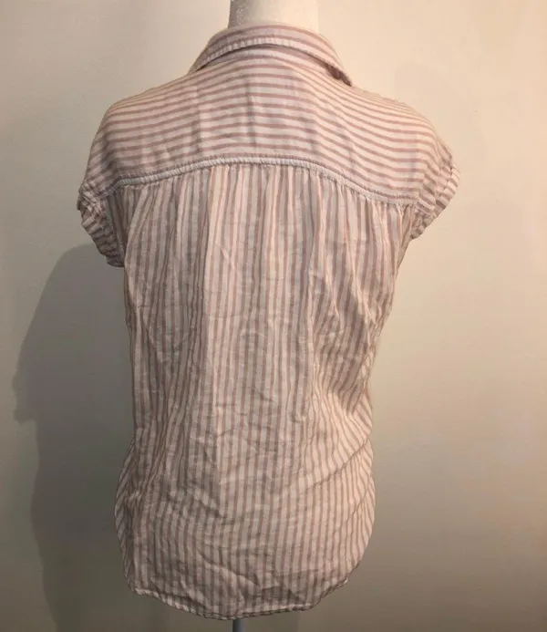 American Eagle nwot button up tee - Image 2
