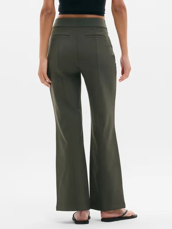 New Athleta 8 All Ways High Rise Bootcut Pant Mountain Olive Size 8 Regular - Image 3