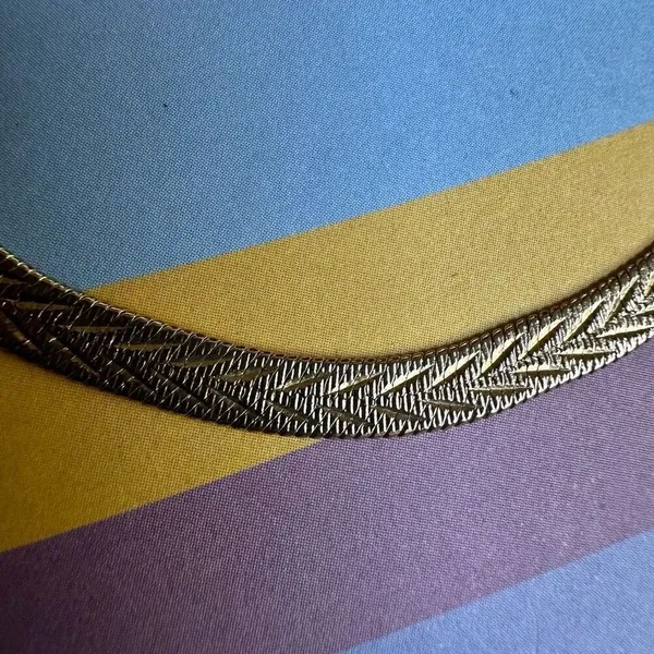 Gold tone flat herringbone bracelet - Image 5