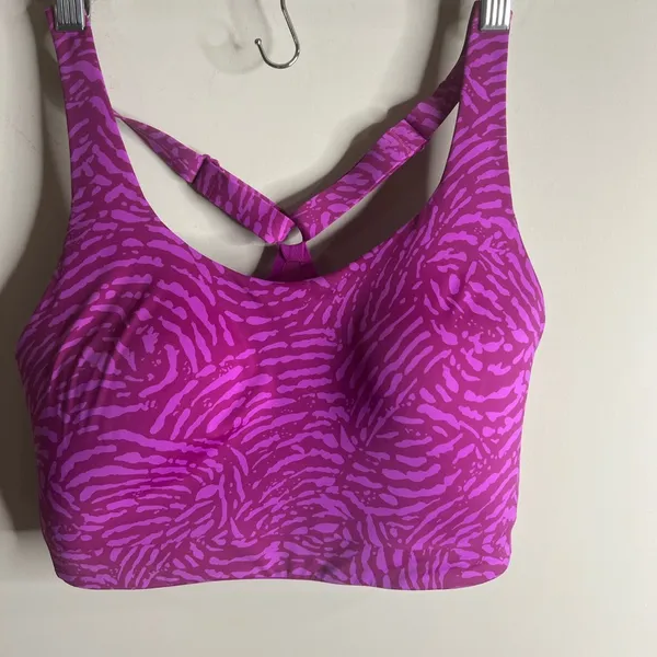 Athleta sports bra 34DD - Image 2