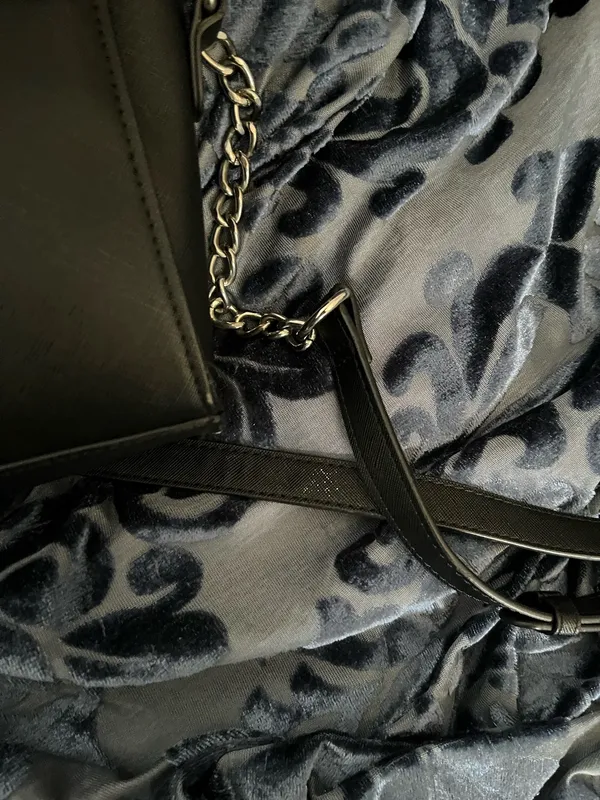 Black Steve Madden Crossbody Bag - Image 8