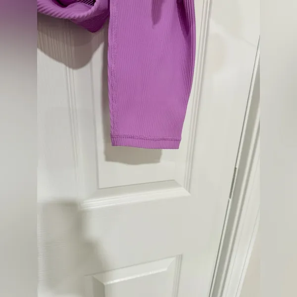 Athleta NWT Purple Fitness Ribbed Elation Gym Yoga Large UV Wicking Leggings - Image 5